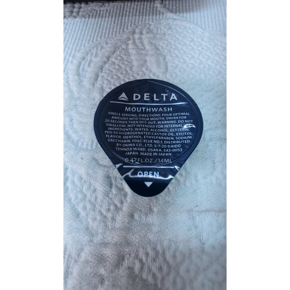 TUMI for Delta Hard Case Shell Toiletry Cosmetic Travel Kit Unused 11 Items - Picture 7 of 12